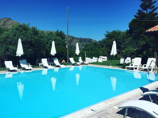 Agriturismo Valle Alcantara Villa Motta Camastra Ngoại thất bức ảnh